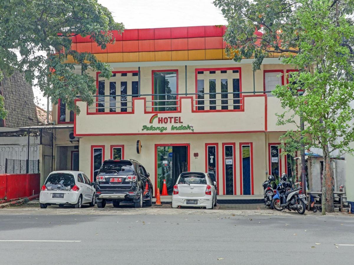 Spot On 90632 Hotel Pelangi Indah Paskal Bandung Exteriör bild